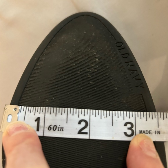 Old Navy Snake Skin 4” Side Zip Boot Size 9 - Picture 13 of 14